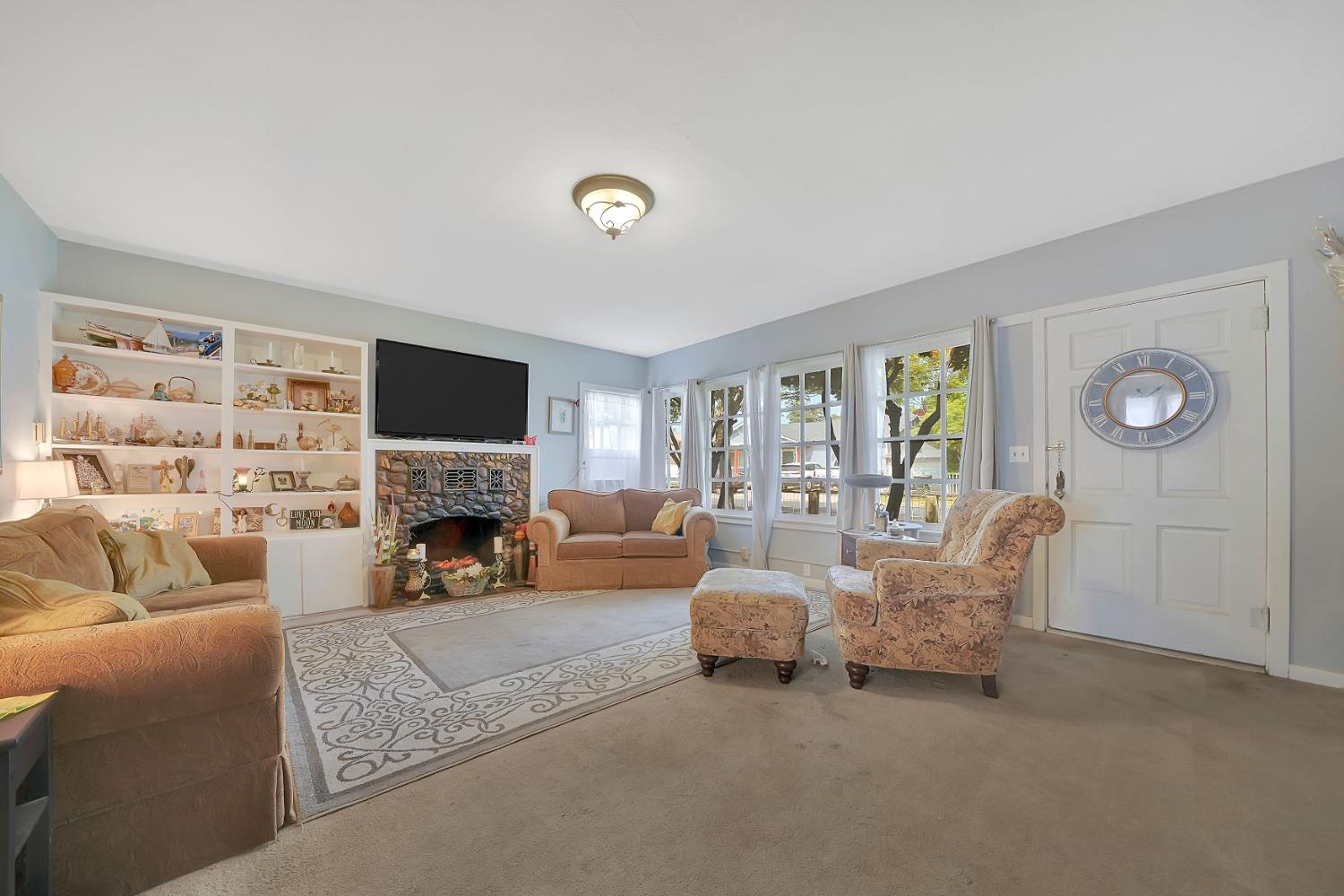 Detail Gallery Image 14 of 72 For 217 S Buena Vista St, Ione,  CA 95640 - 5 Beds | 2 Baths