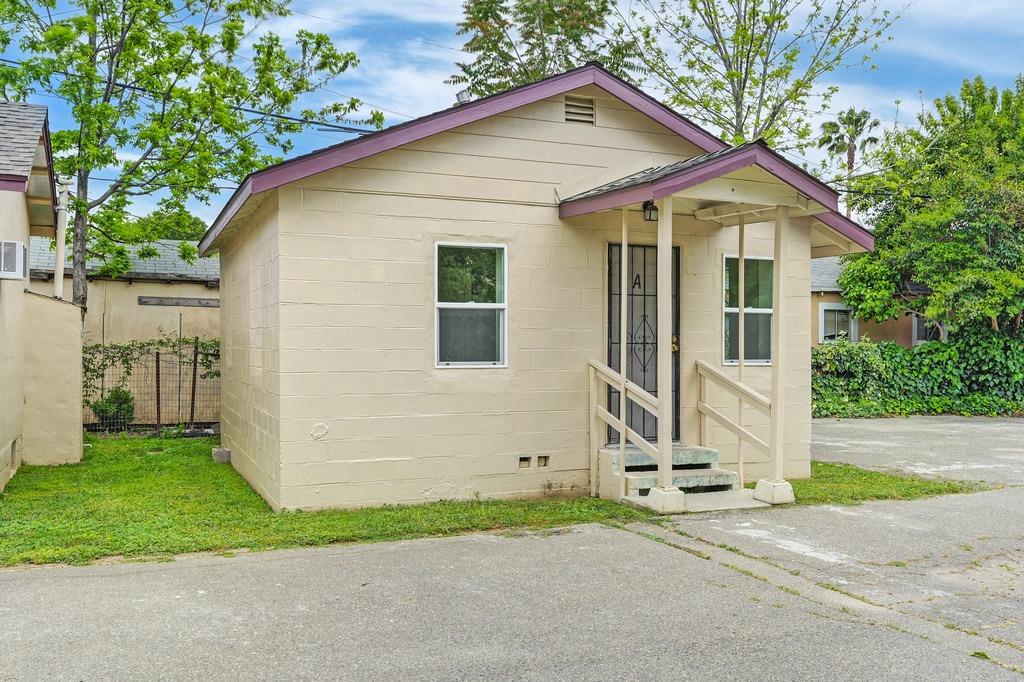 Maple Street, West Sacramento, California image 6
