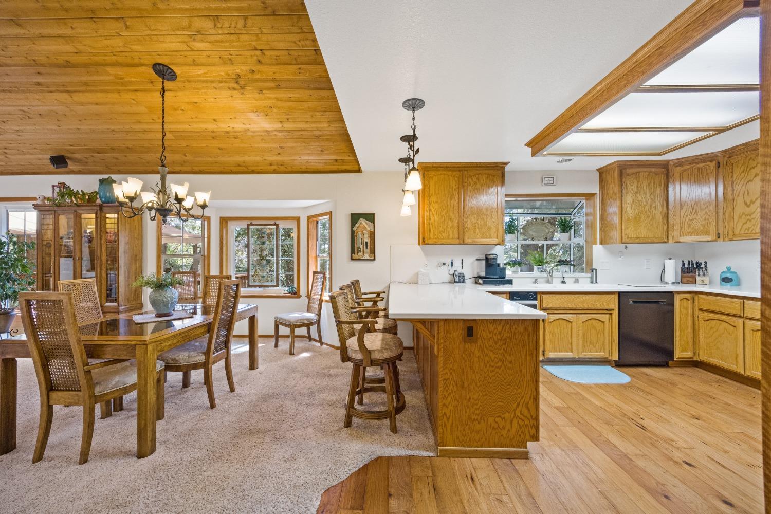 Detail Gallery Image 15 of 73 For 4013 Garnet Rd, Pollock Pines,  CA 95726 - 4 Beds | 3 Baths