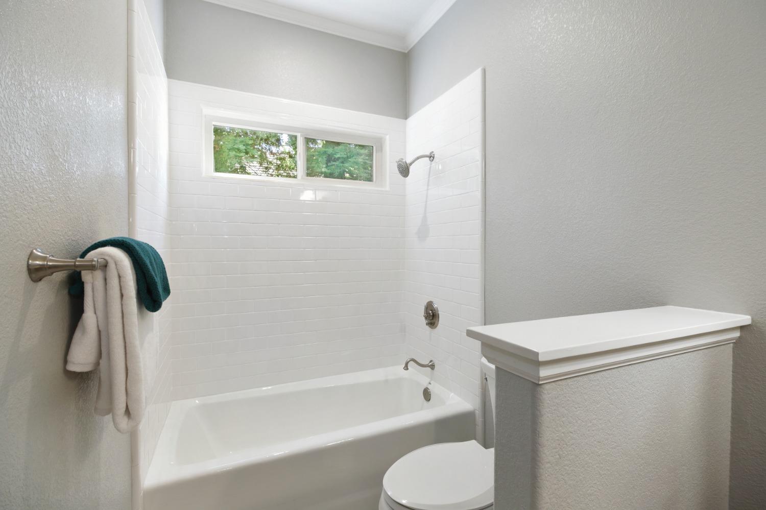 Detail Gallery Image 48 of 92 For 5060 Lexington Cir, Loomis,  CA 95650 - 6 Beds | 5 Baths