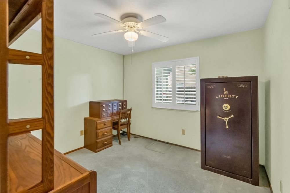 Detail Gallery Image 21 of 40 For 8254 Arroyo Vista Dr, Sacramento,  CA 95823 - 3 Beds | 2 Baths