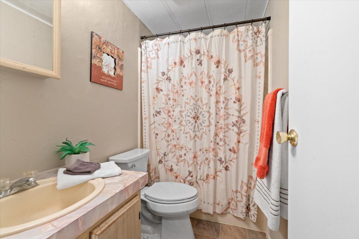 Robinson Road, Nevada City, California image 20
