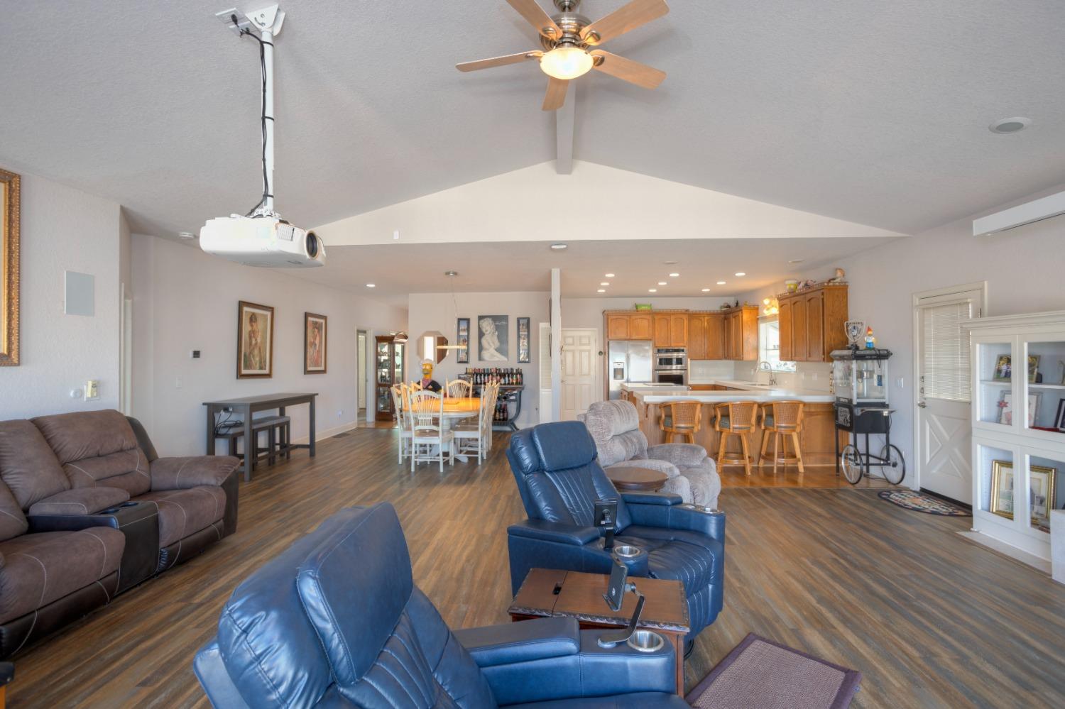 Detail Gallery Image 11 of 35 For 4461 Driftwood Ct, Discovery Bay,  CA 94505 - 3 Beds | 2 Baths