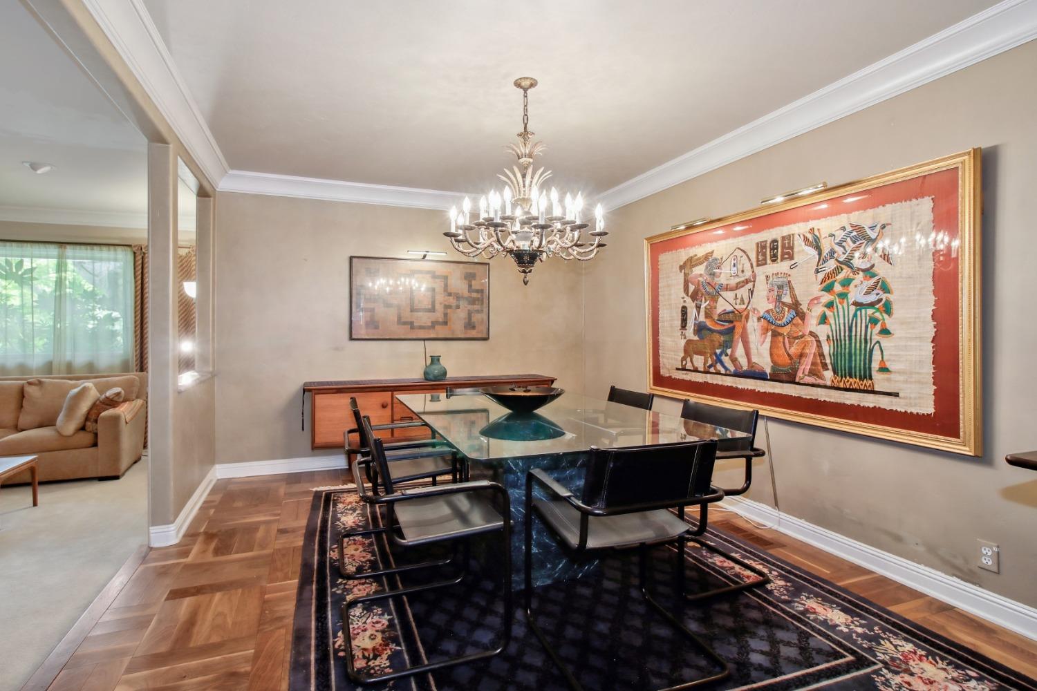 Detail Gallery Image 12 of 56 For 3841 American River Dr, Sacramento,  CA 95864 - 4 Beds | 3 Baths