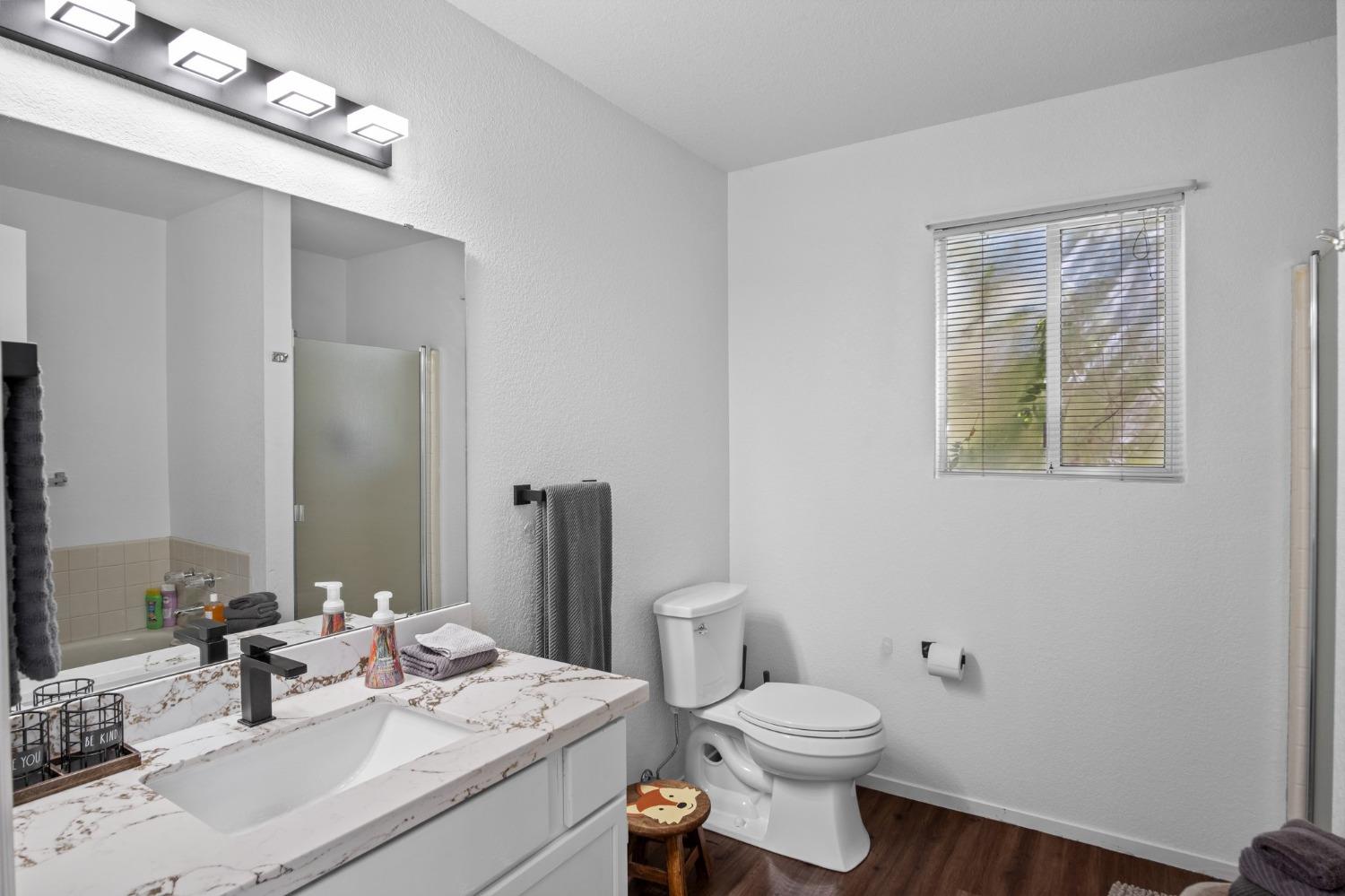 Darpinian Way, Sonora, California image 18