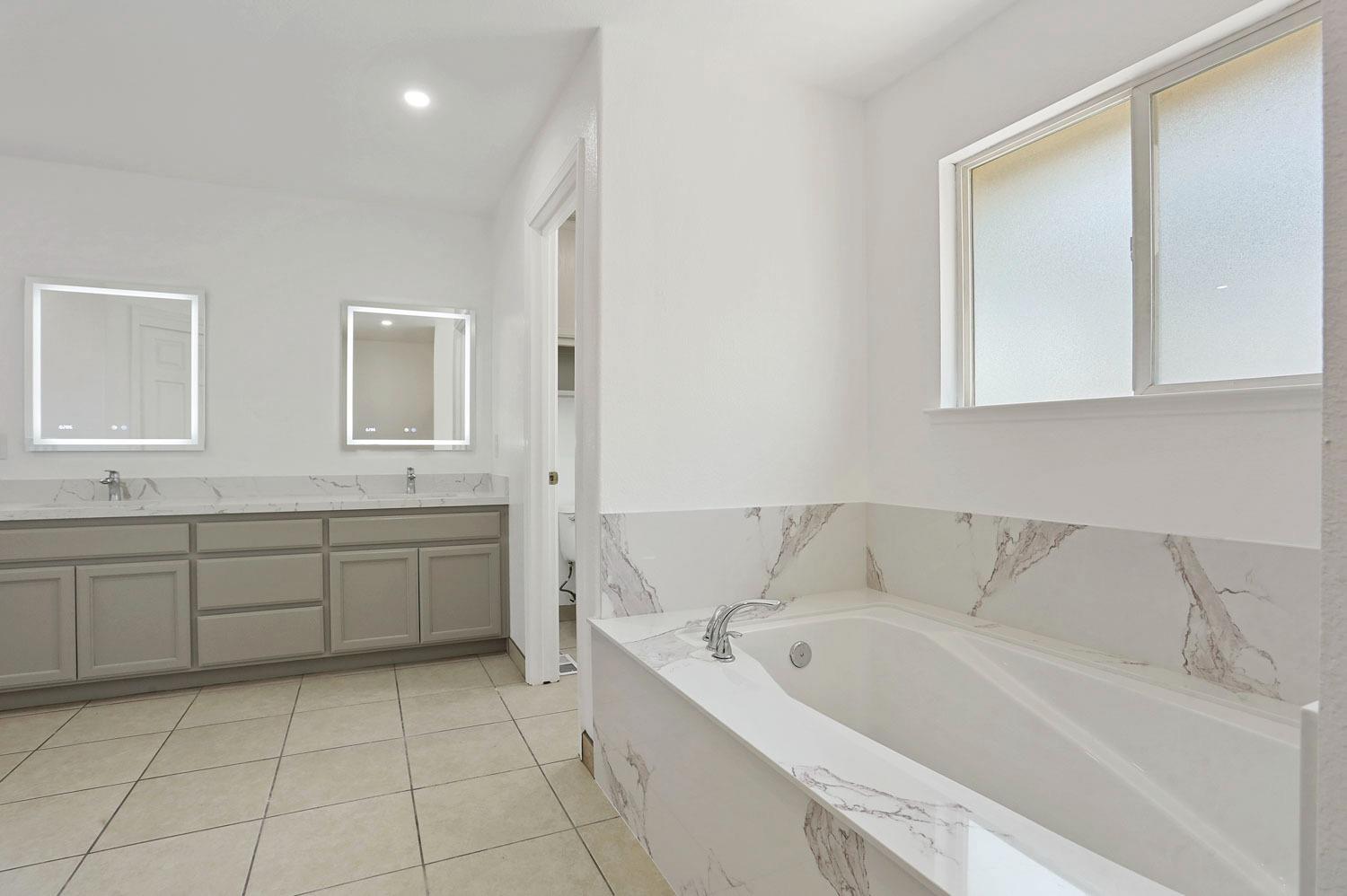 Detail Gallery Image 43 of 64 For 619 Pecan Dr, Ripon,  CA 95366 - 5 Beds | 4 Baths