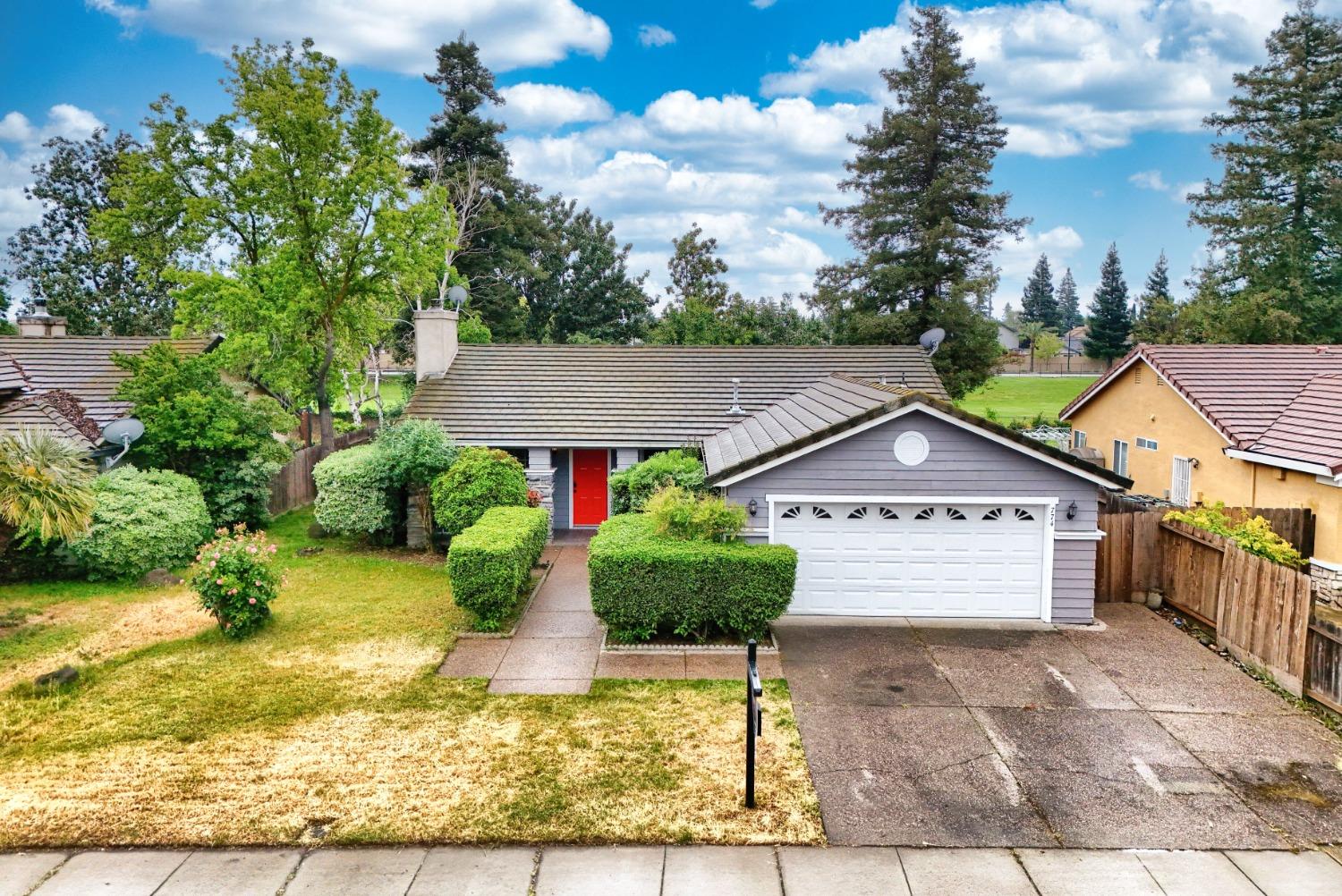 Detail Gallery Image 2 of 83 For 774 Long Barn Dr, Lathrop,  CA 95330 - 3 Beds | 2 Baths