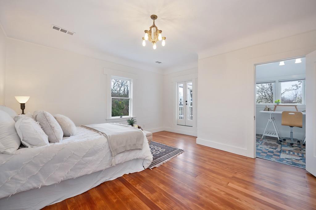 Detail Gallery Image 23 of 59 For 1333 33rd St, Sacramento,  CA 95816 - 5 Beds | 2 Baths