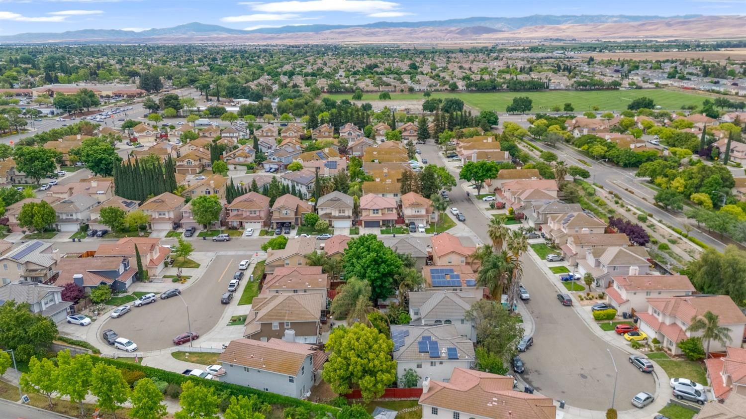 Penny Lane, Tracy, California image 35