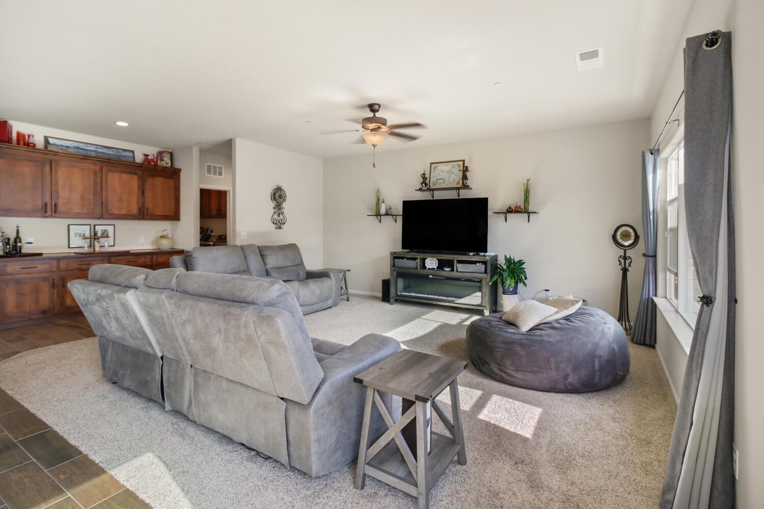 Detail Gallery Image 13 of 60 For 394 Avalon Dr, Ione,  CA 95640 - 3 Beds | 2 Baths