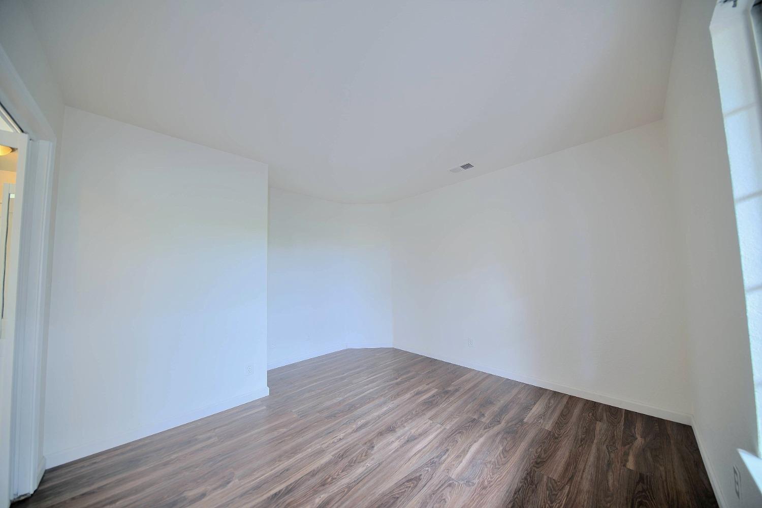Detail Gallery Image 10 of 83 For 774 Long Barn Dr, Lathrop,  CA 95330 - 3 Beds | 2 Baths