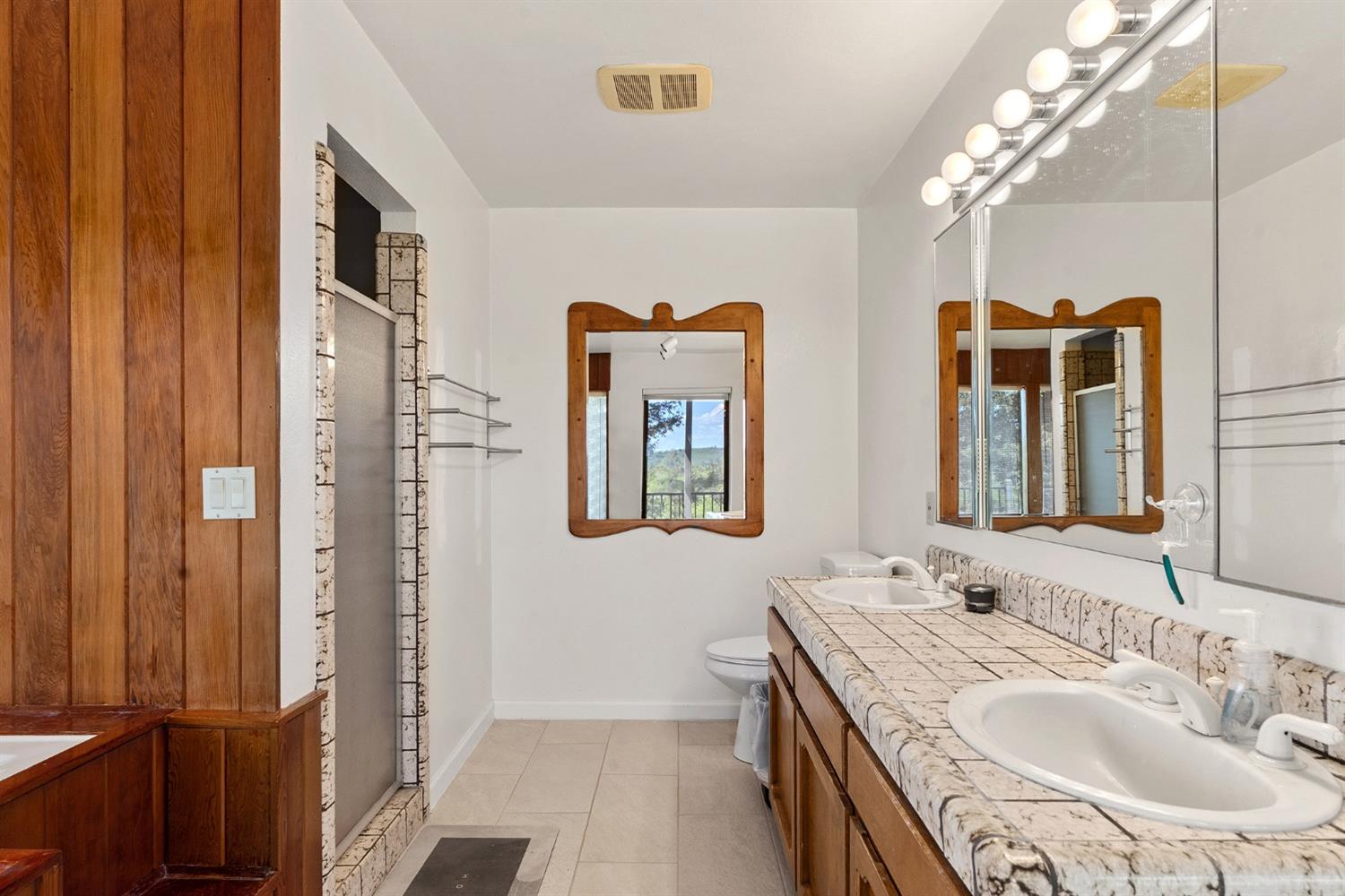 Altatina Drive, Chico, California image 36