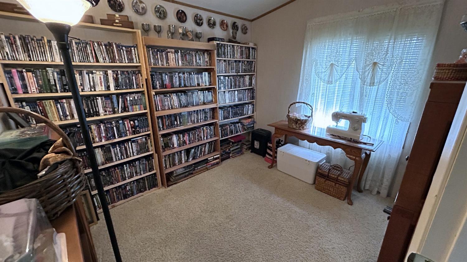 Detail Gallery Image 5 of 11 For 3901 Lake Rd 157, West Sacramento,  CA 95691 - 3 Beds | 2 Baths