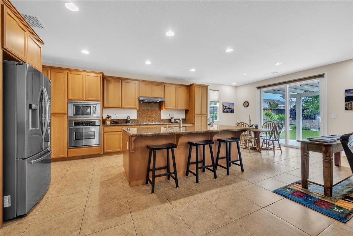 Anvil Circle, Rocklin, California image 12