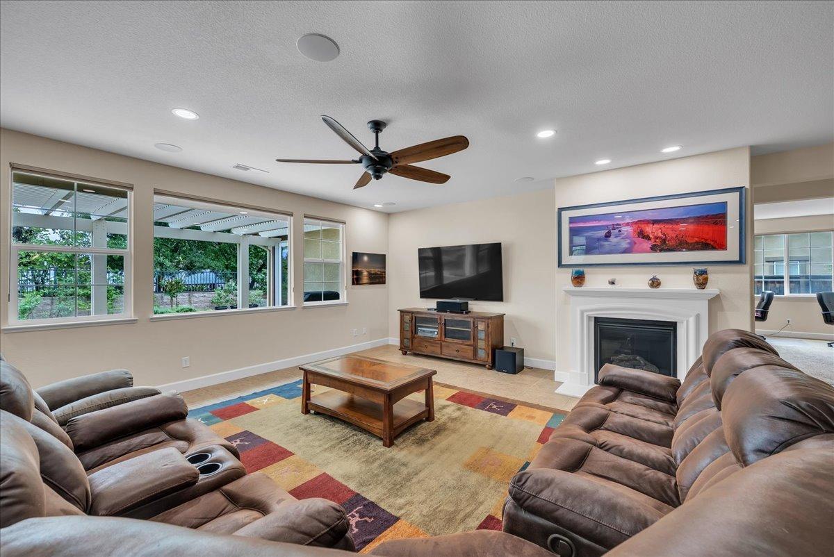 Anvil Circle, Rocklin, California image 10