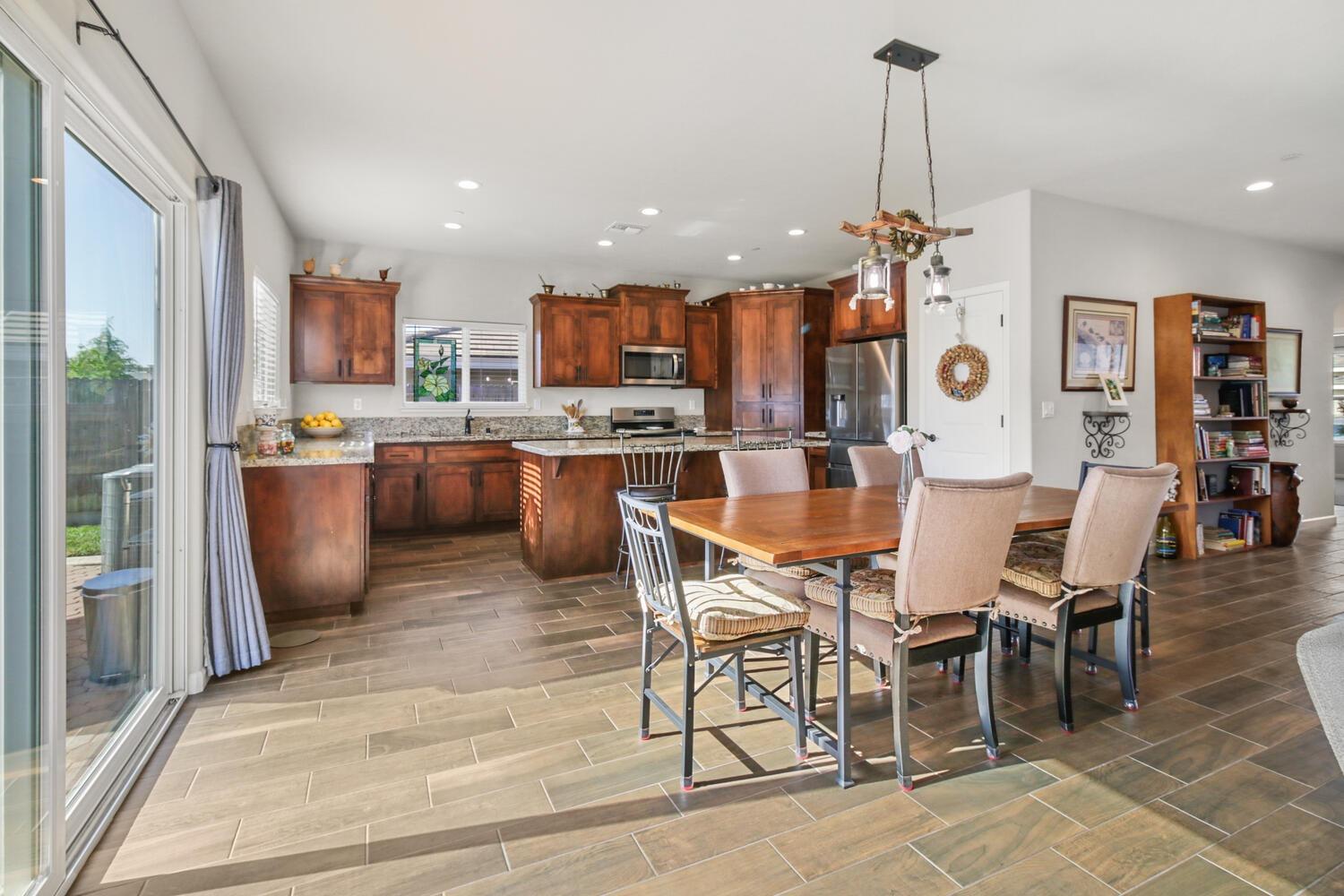 Detail Gallery Image 17 of 60 For 394 Avalon Dr, Ione,  CA 95640 - 3 Beds | 2 Baths