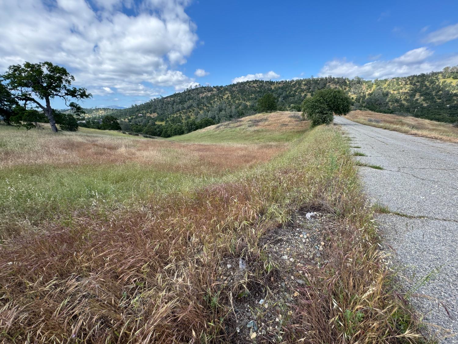 Bolivar Court, La Grange, California image 6