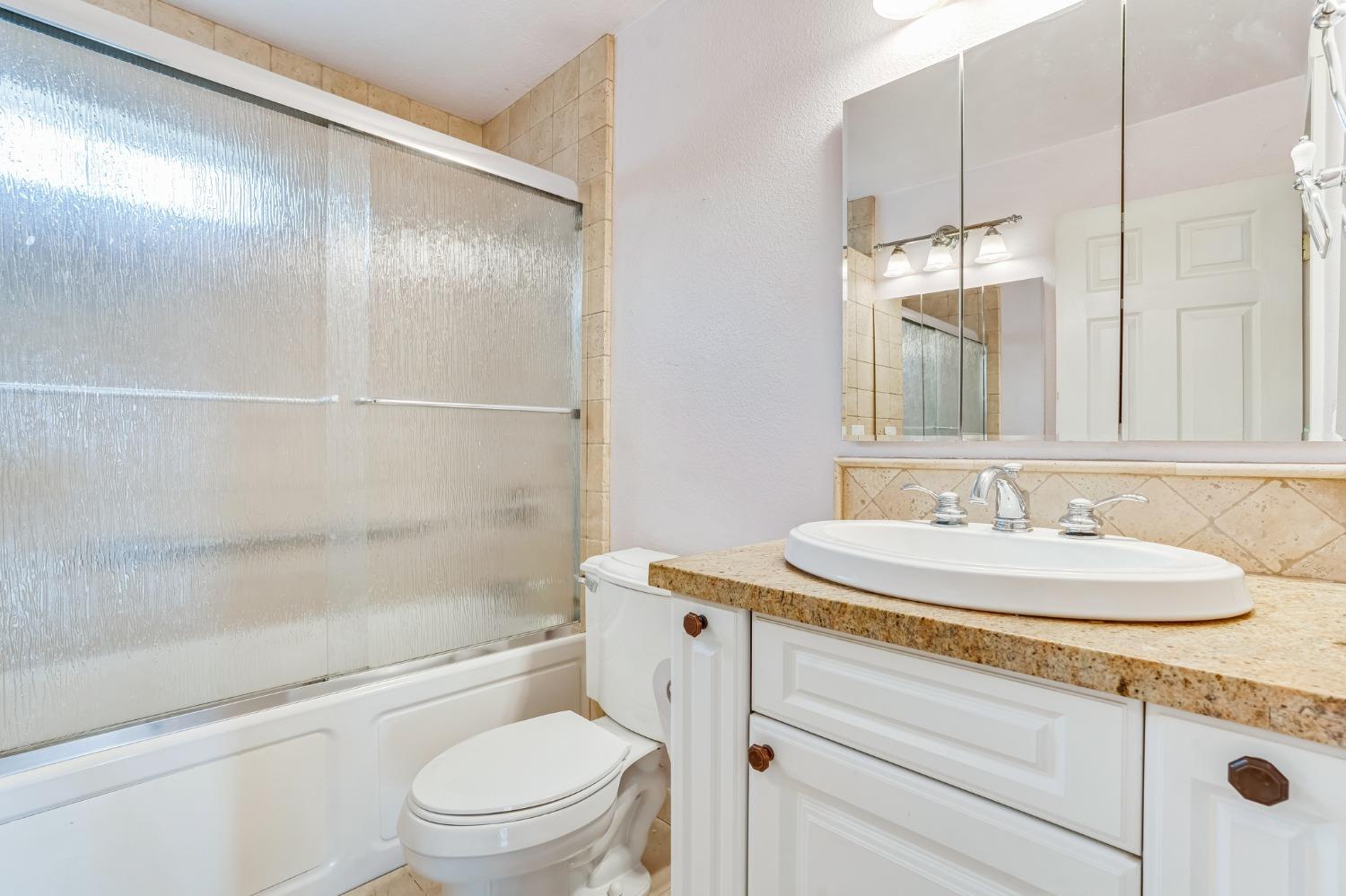 Detail Gallery Image 29 of 37 For 4855 Bayview Dr, Copperopolis,  CA 95228 - 2 Beds | 2 Baths