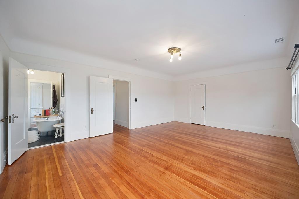 Detail Gallery Image 36 of 59 For 1333 33rd St, Sacramento,  CA 95816 - 5 Beds | 2 Baths