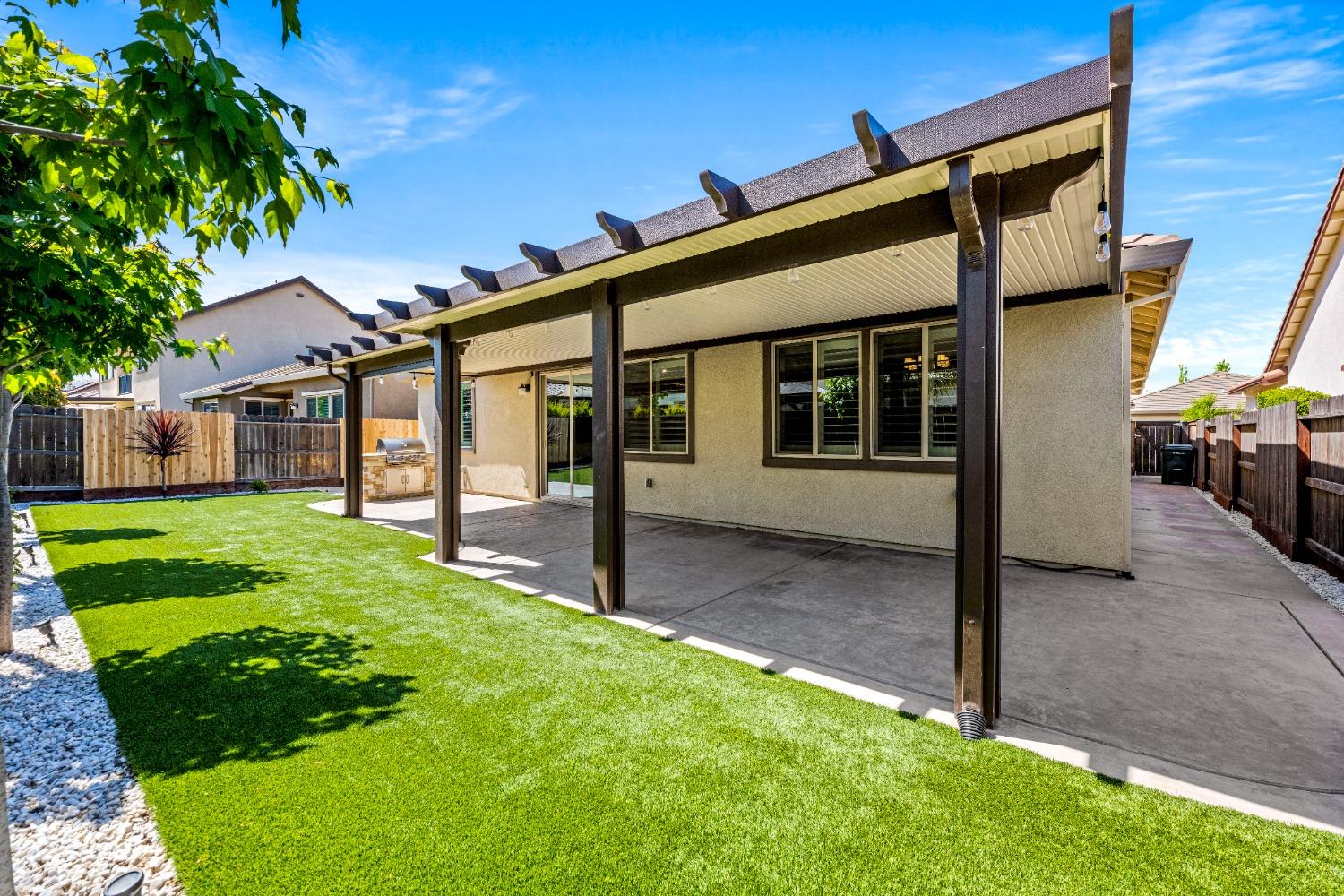 Maddux Way, Roseville, California image 47