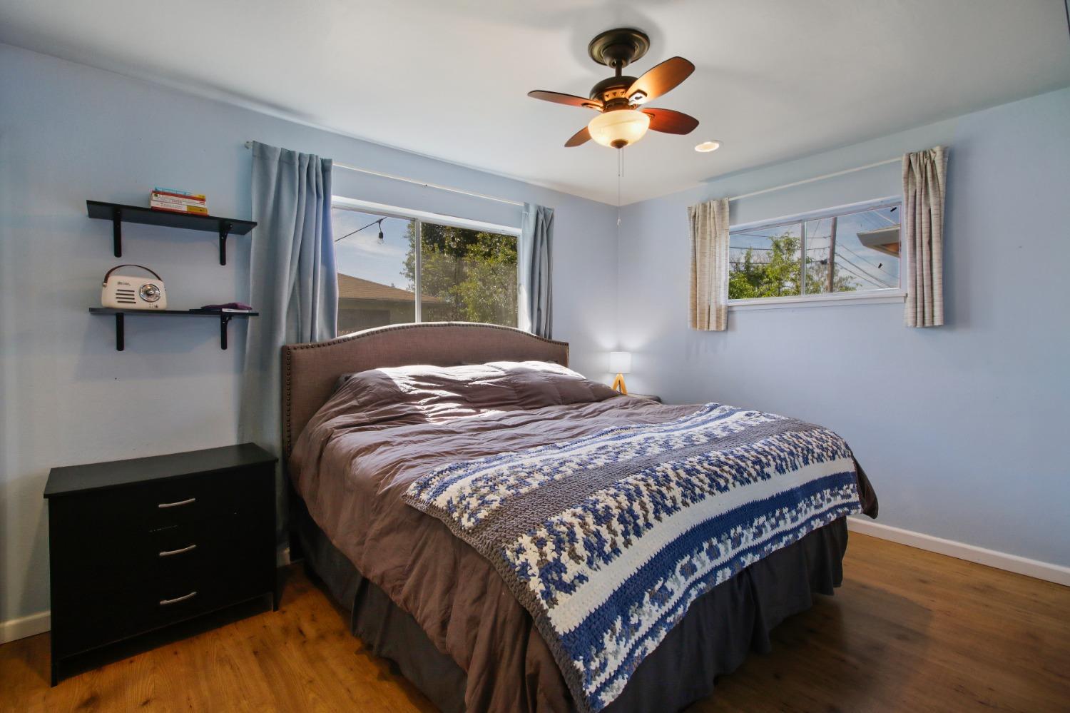 Holmes Way, Rancho Cordova, California image 16