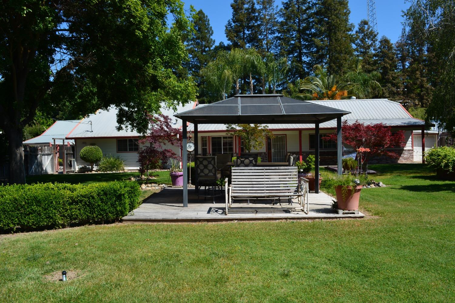 Detail Gallery Image 9 of 74 For 13521 Yosemite Blvd, Waterford,  CA 95386 - 3 Beds | 2 Baths