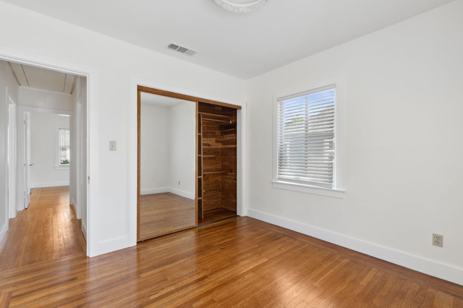 Detail Gallery Image 20 of 29 For 5356 8th Ave, Sacramento,  CA 95820 - 2 Beds | 1 Baths