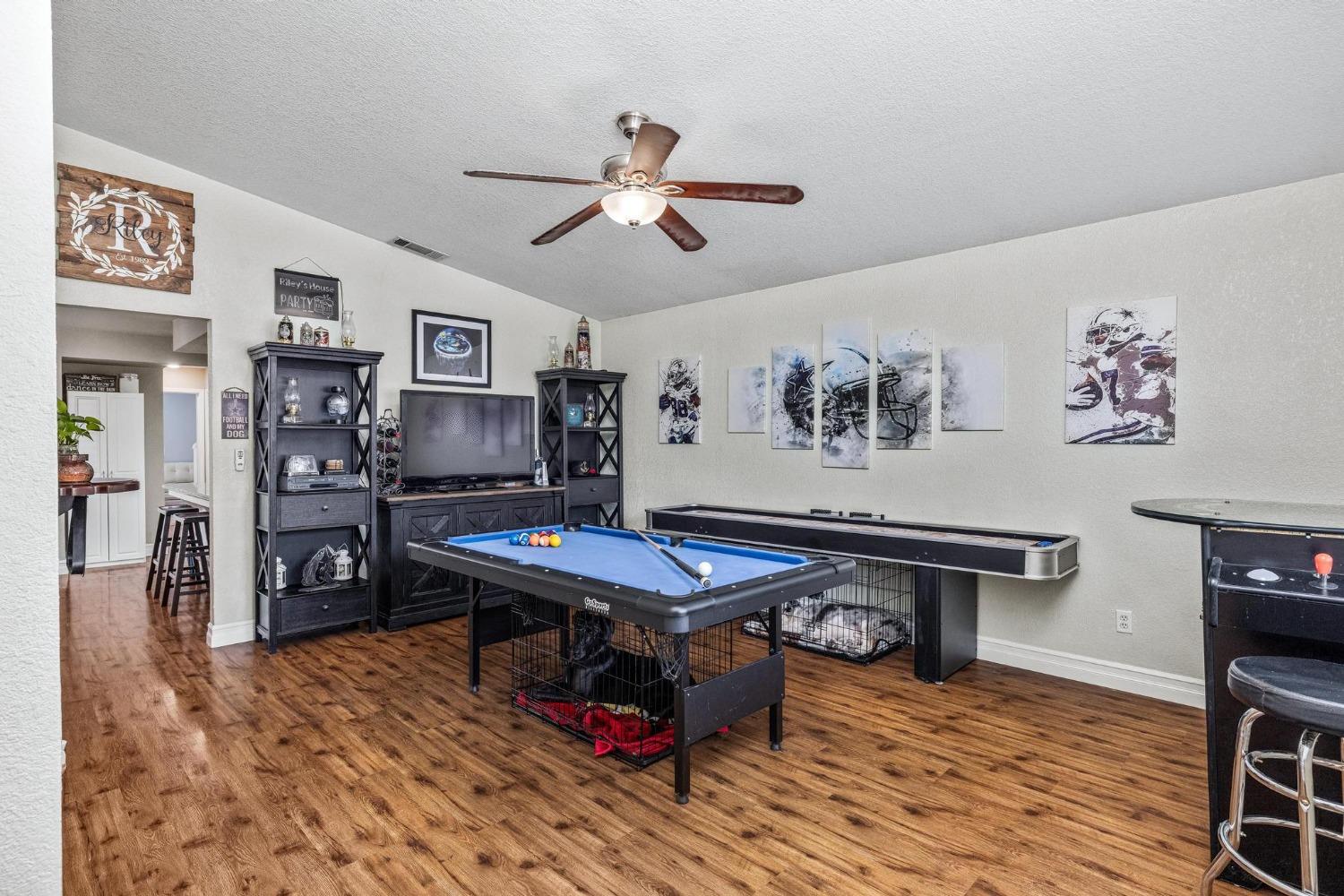 Eagle Lane, Manteca, California image 8