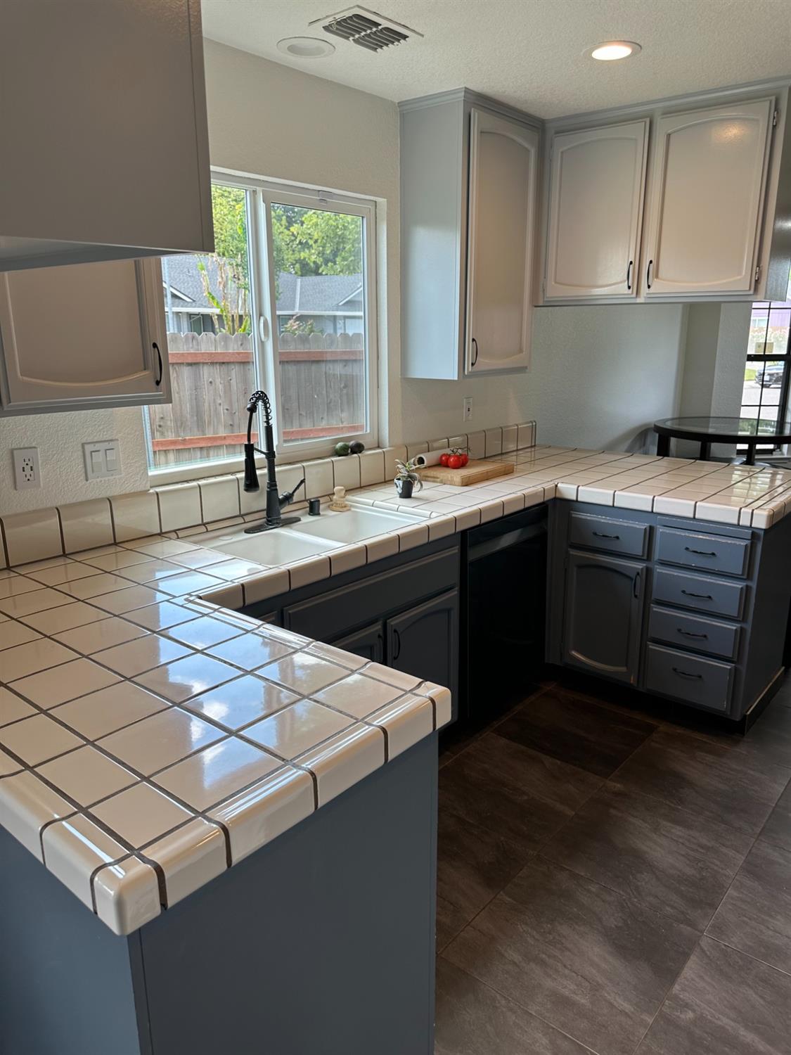 Detail Gallery Image 15 of 44 For 633 Holly Ct, Galt,  CA 95632 - 3 Beds | 2 Baths