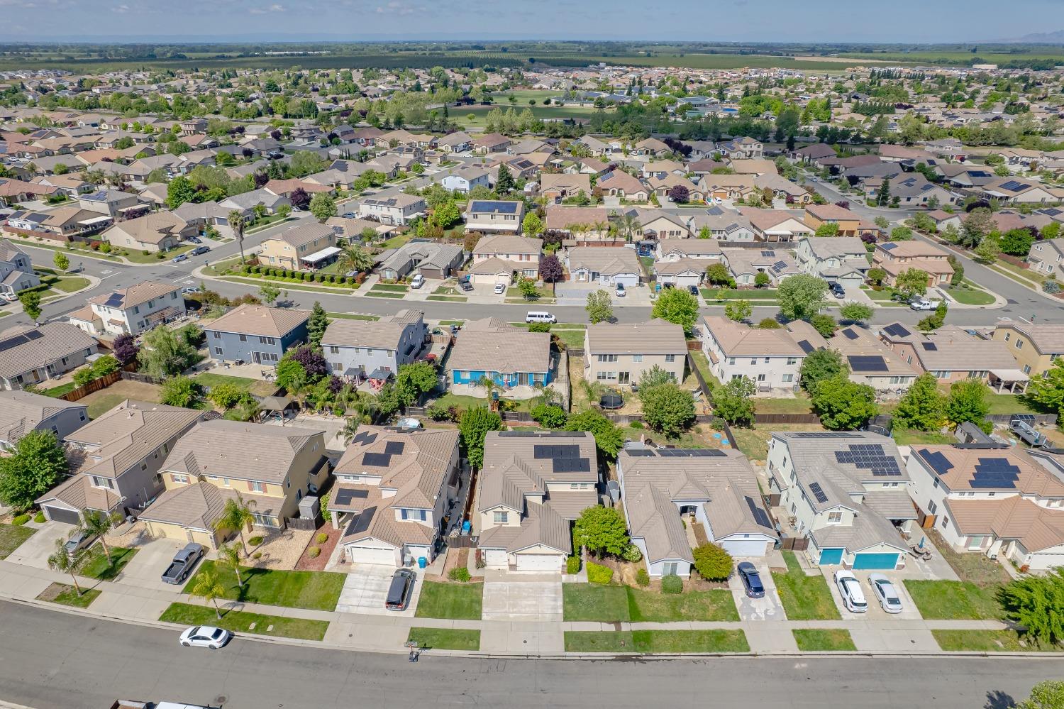 Detail Gallery Image 57 of 64 For 1968 Maverick Dr, Plumas Lake,  CA 95961 - 4 Beds | 3 Baths