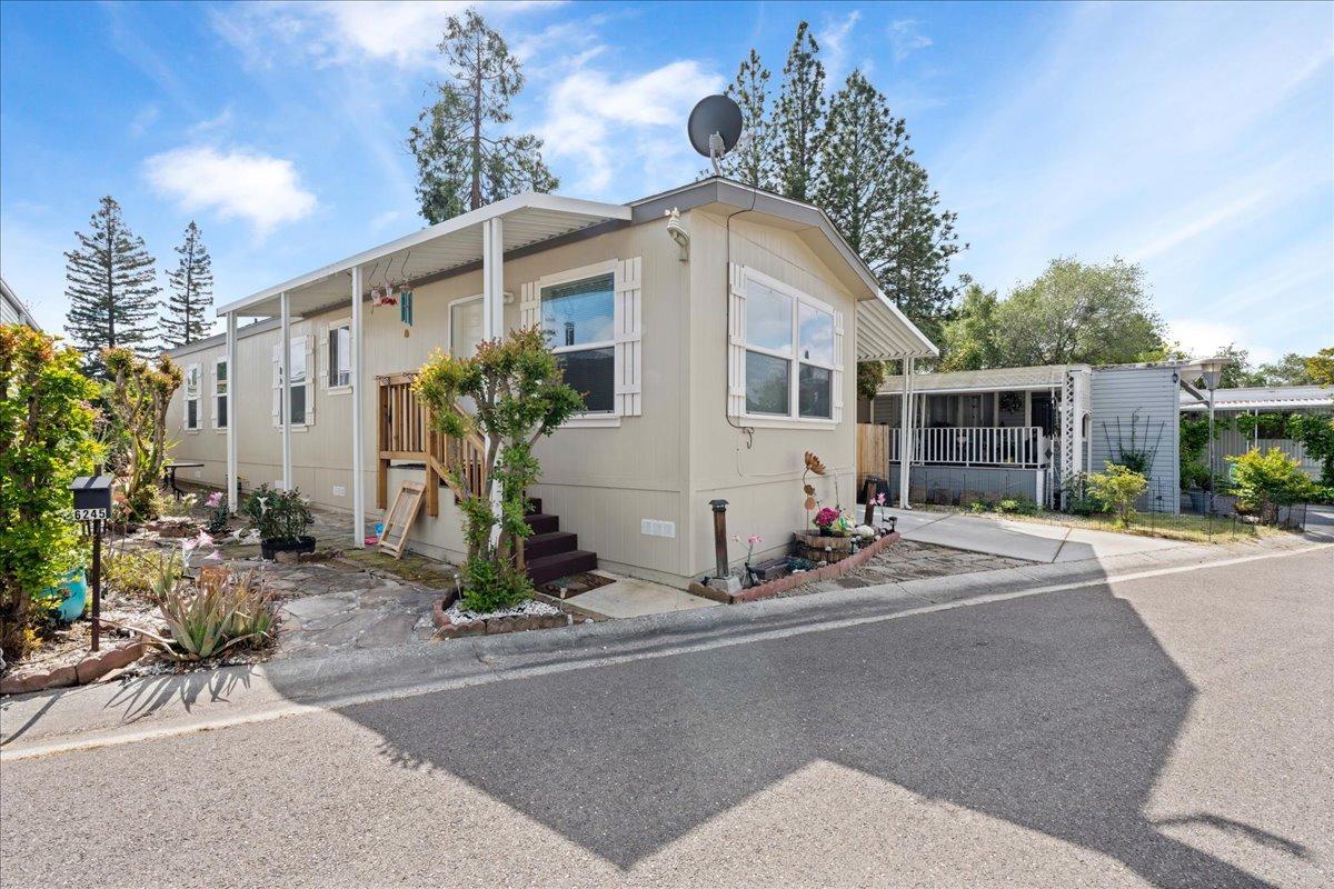 Detail Gallery Image 2 of 28 For 6245 Nob Hill Dr, Newcastle,  CA 95658 - 2 Beds | 2 Baths
