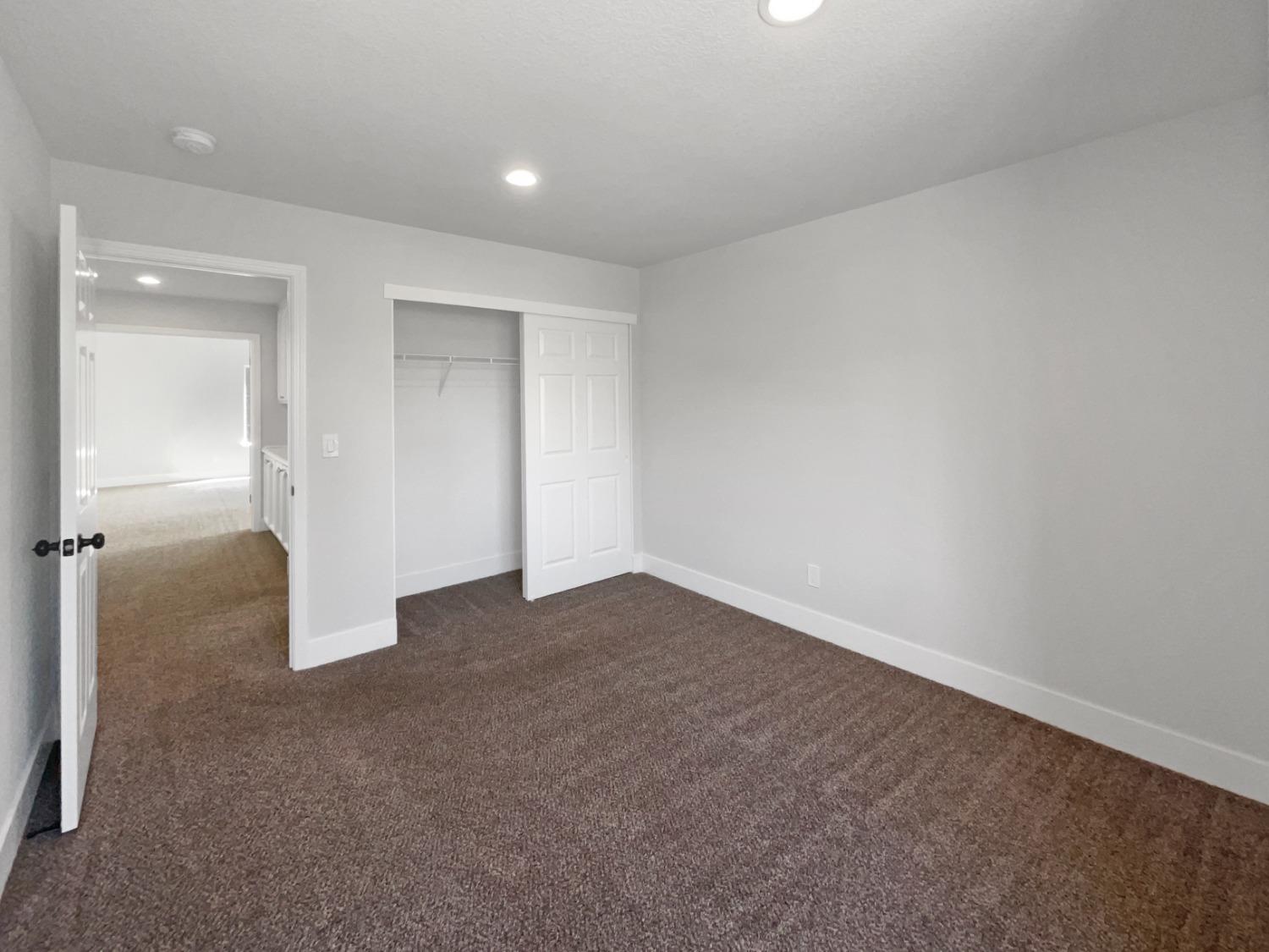 Flannery Way, Sacramento, California image 11