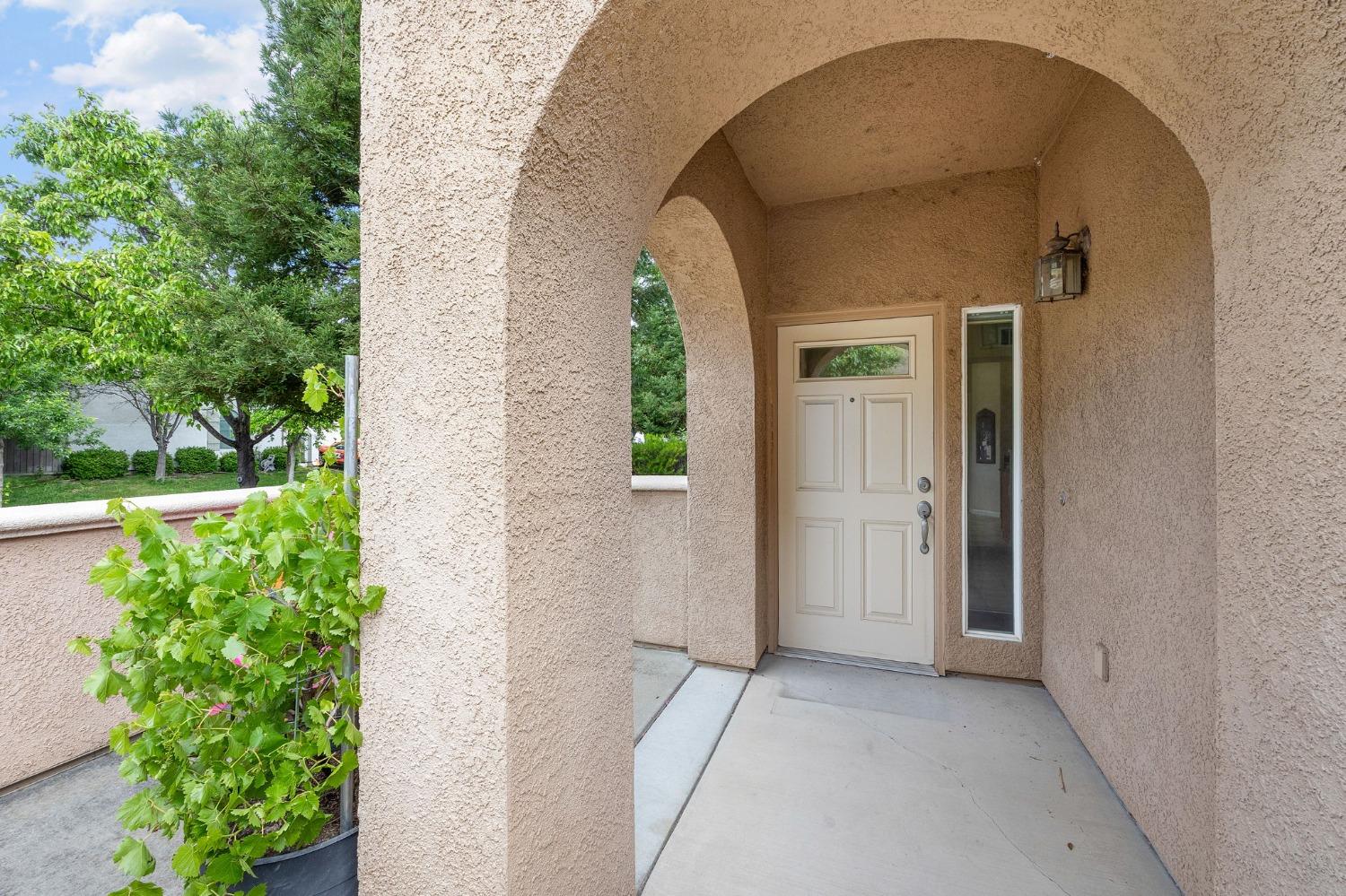 Photo #4: 225054575 Listing: Photo #4