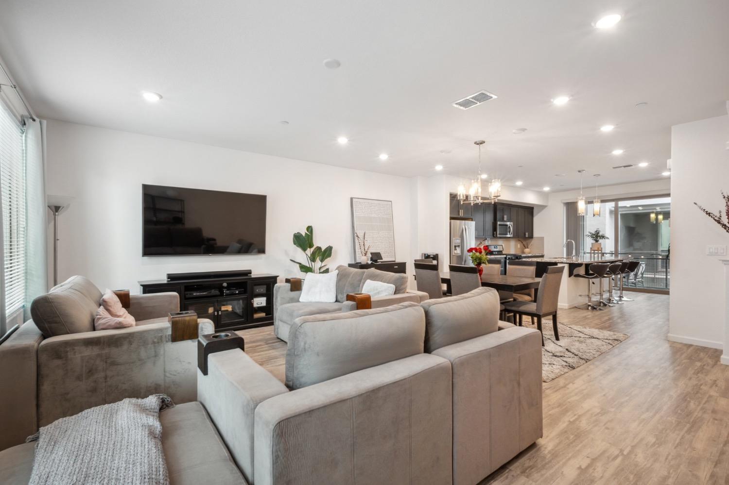 Parklane Drive, Hayward, California image 8