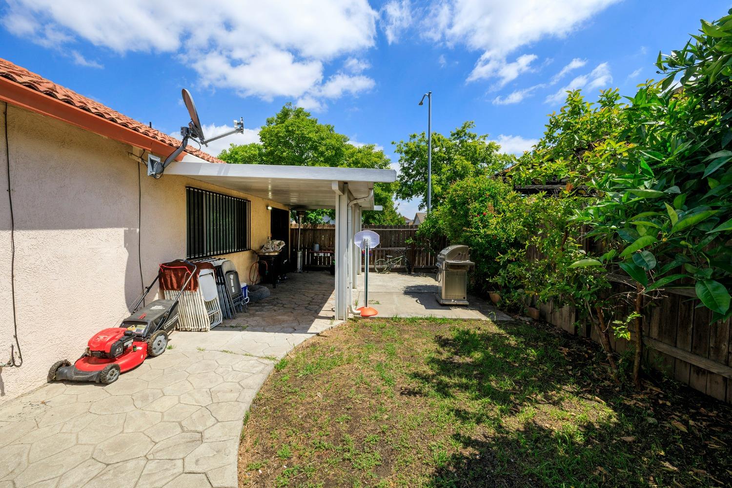Detail Gallery Image 43 of 44 For 3070 Togninali Ln, Stockton,  CA 95206 - 3 Beds | 2 Baths