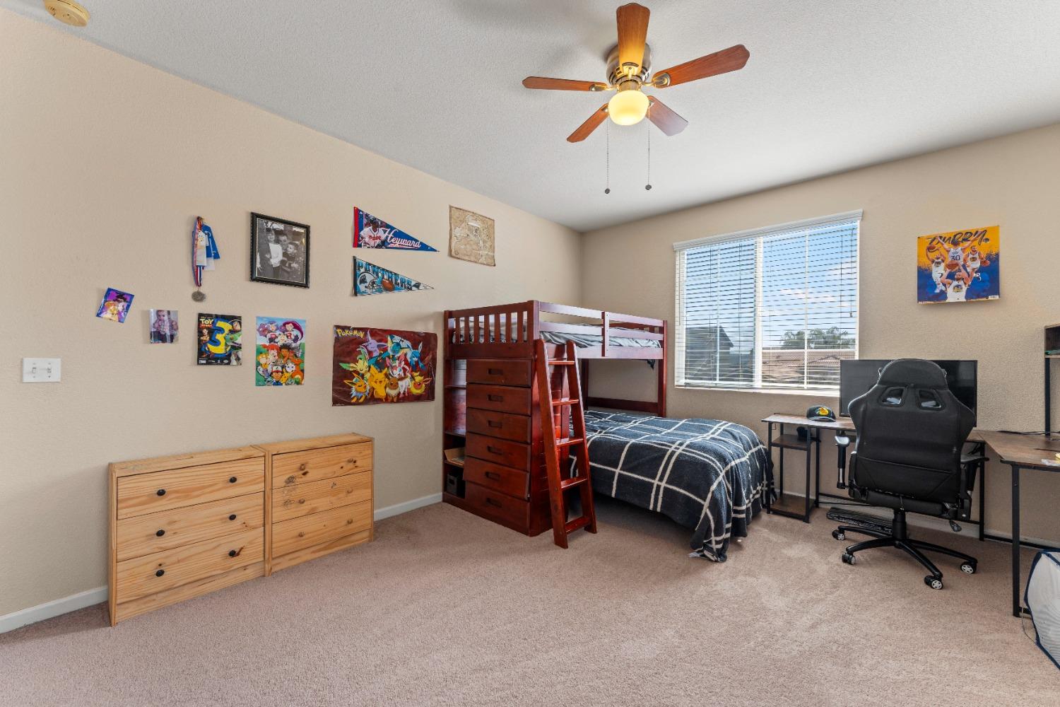 Detail Gallery Image 36 of 64 For 1968 Maverick Dr, Plumas Lake,  CA 95961 - 4 Beds | 3 Baths