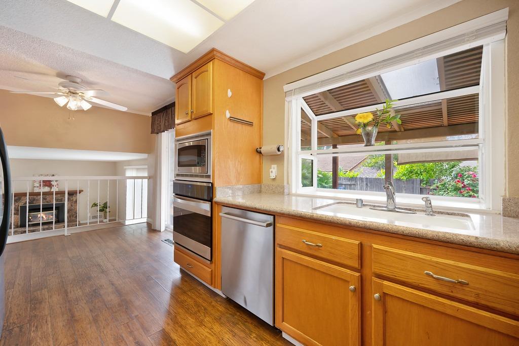 Utopia River Court, Rancho Cordova, California image 18
