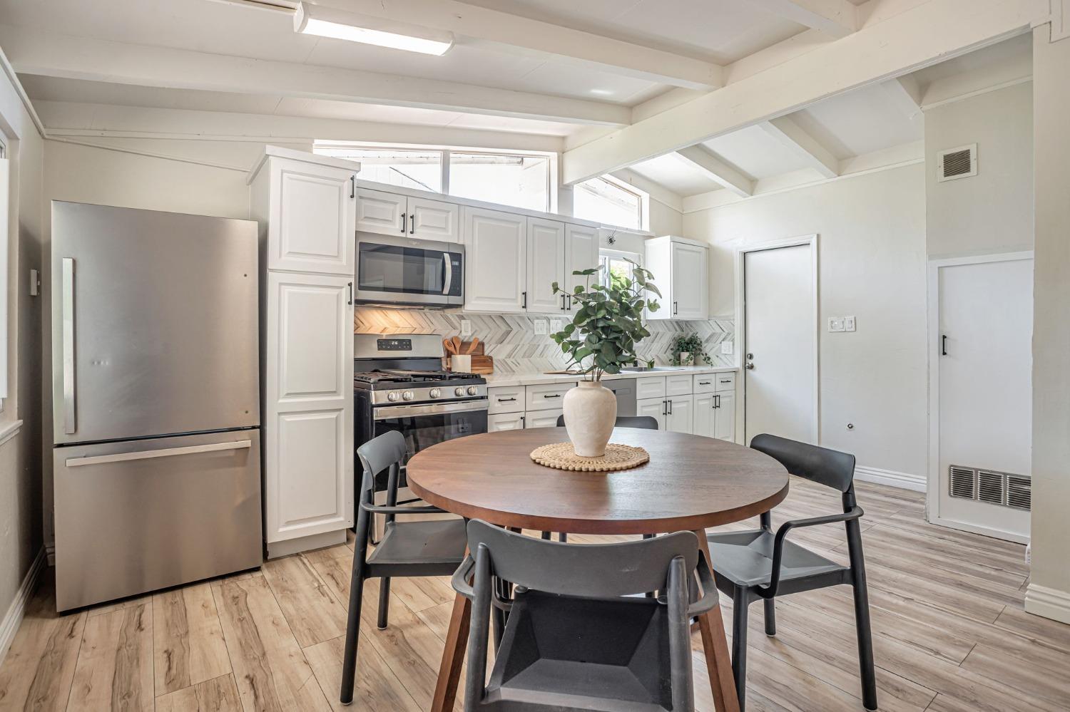Terrace Drive, Sacramento, California image 18