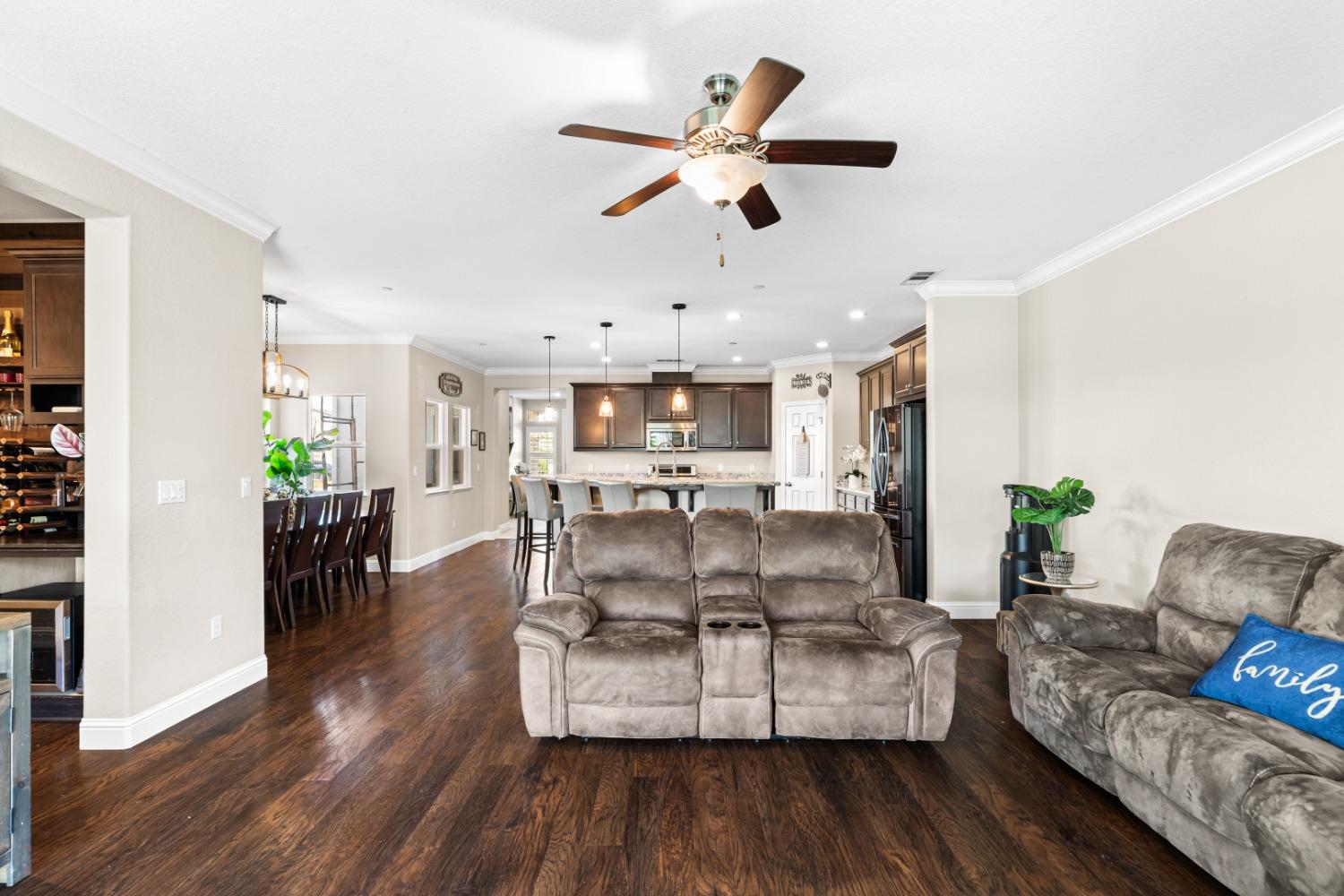 Maehl Drive, Manteca, California image 11