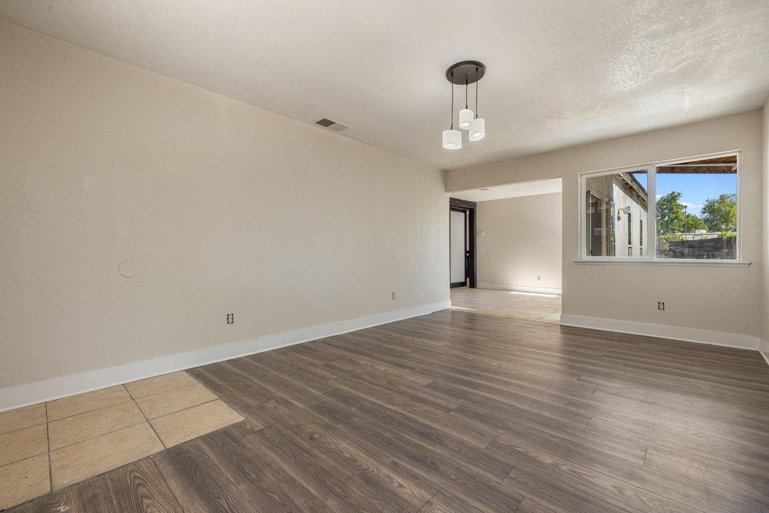 Chrysler Drive, Modesto, California image 5
