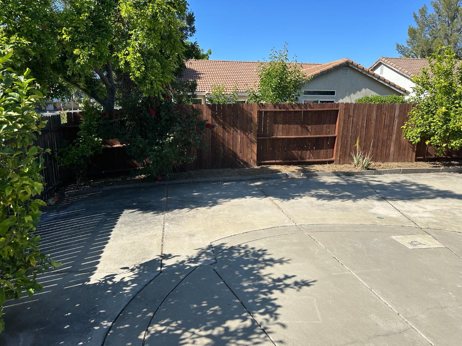 Detail Gallery Image 26 of 28 For 9998 Tarzo Way, Elk Grove,  CA 95757 - 4 Beds | 2 Baths
