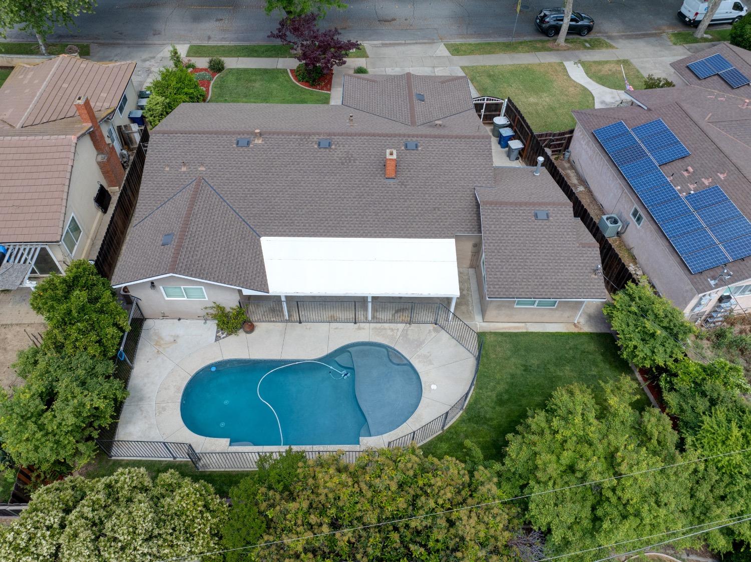 Teak Avenue, Merced, California image 37