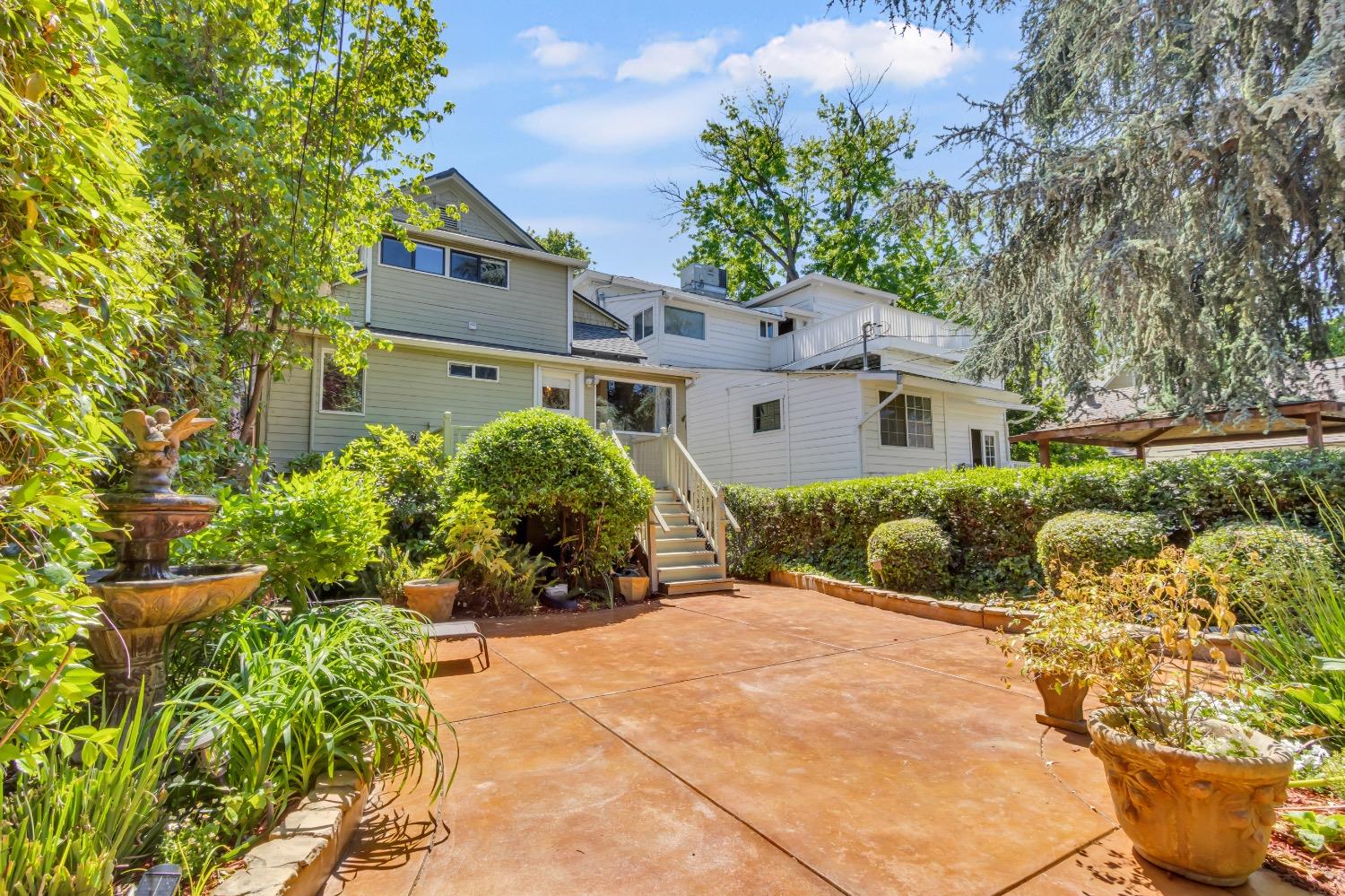 Detail Gallery Image 68 of 91 For 2321 H St, Sacramento,  CA 95816 - 4 Beds | 2 Baths