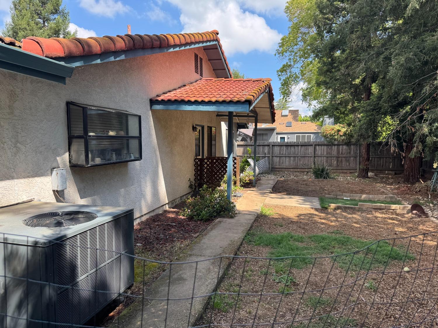 Kenneth Avenue, Carmichael, California image 27