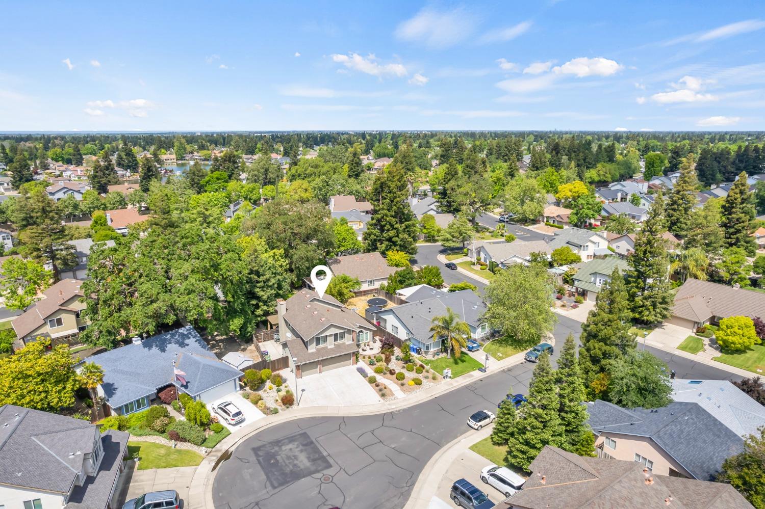 Detail Gallery Image 55 of 60 For 9476 Queensbury Ct, Elk Grove,  CA 95758 - 4 Beds | 2/1 Baths