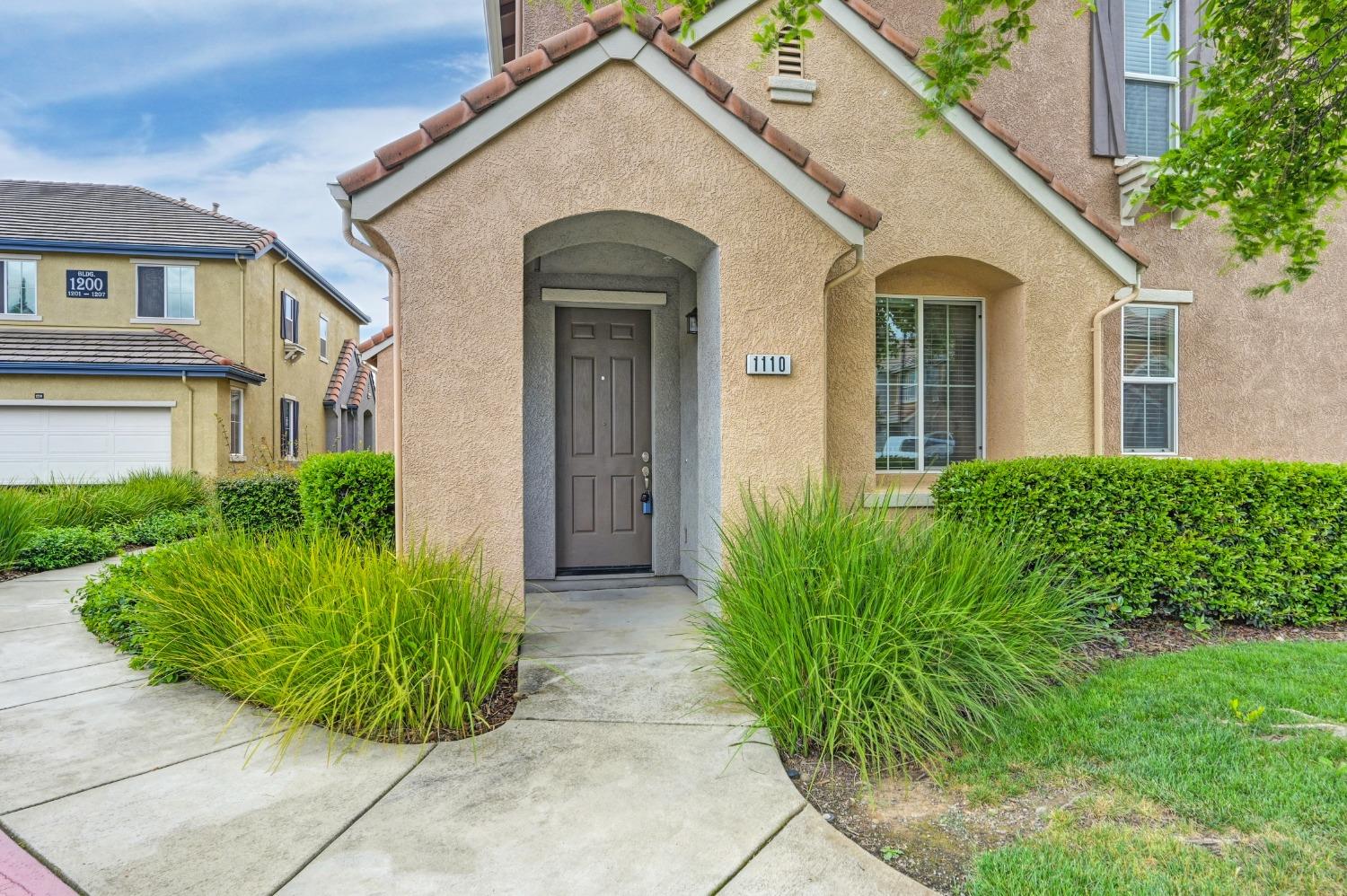 Photo #5: 225045944 Listing: Photo #5