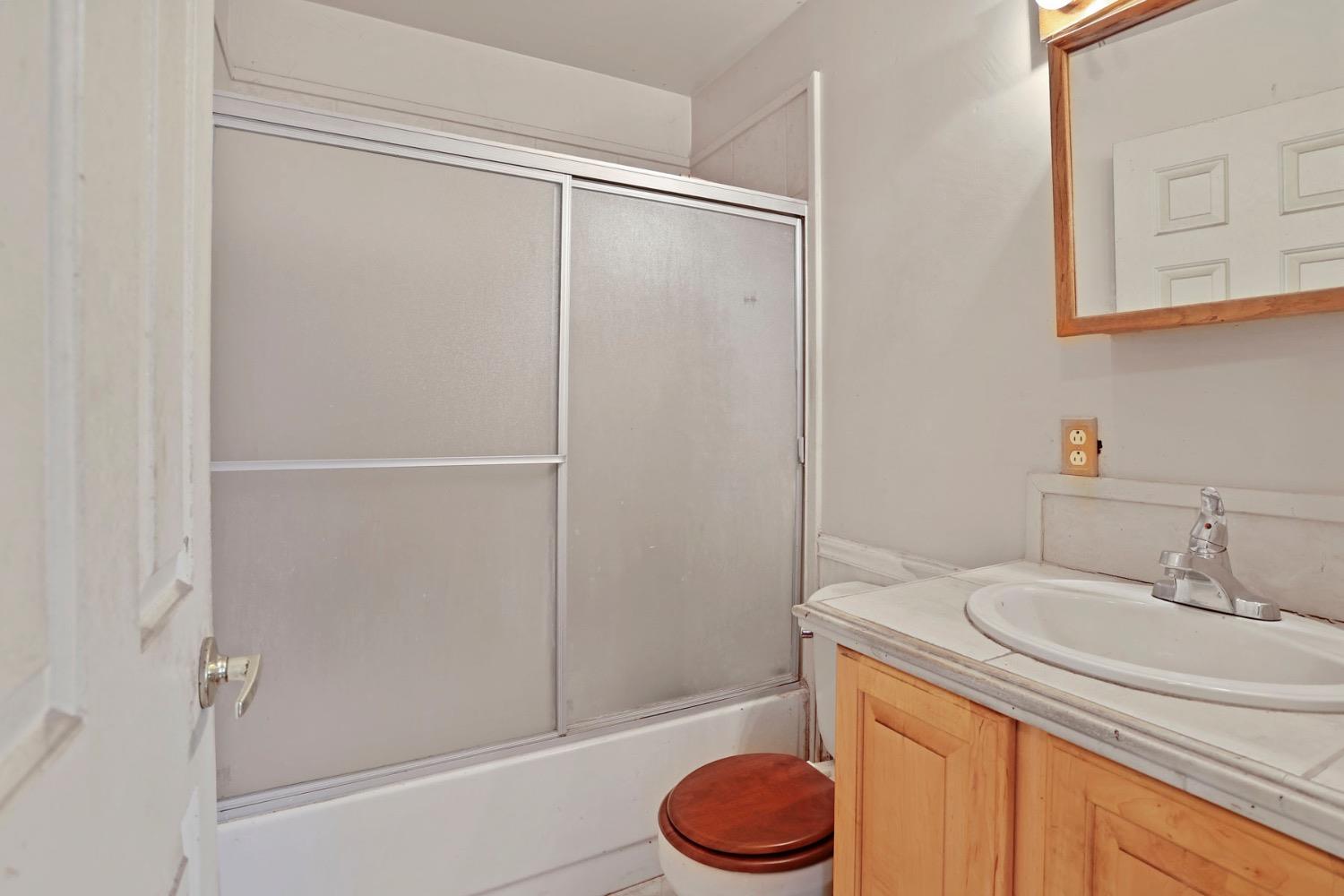 Detail Gallery Image 9 of 38 For 6039 Mio Ct, Rio Linda,  CA 95673 - 3 Beds | 2 Baths
