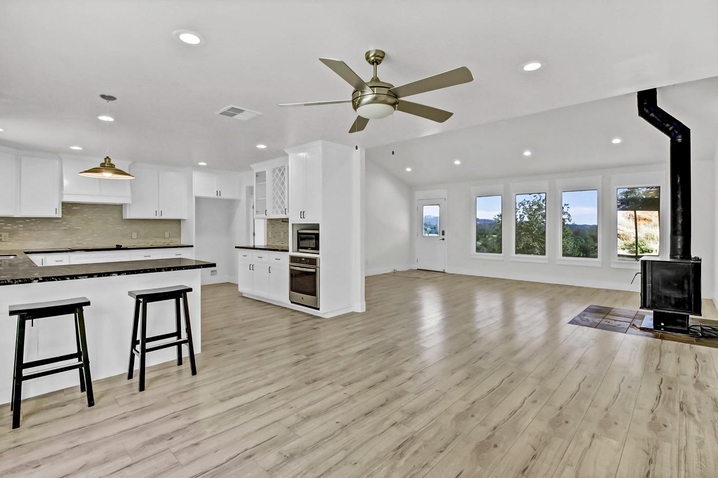 Detail Gallery Image 17 of 98 For 8535 Irish Ln, Newcastle,  CA 95658 - 4 Beds | 3 Baths