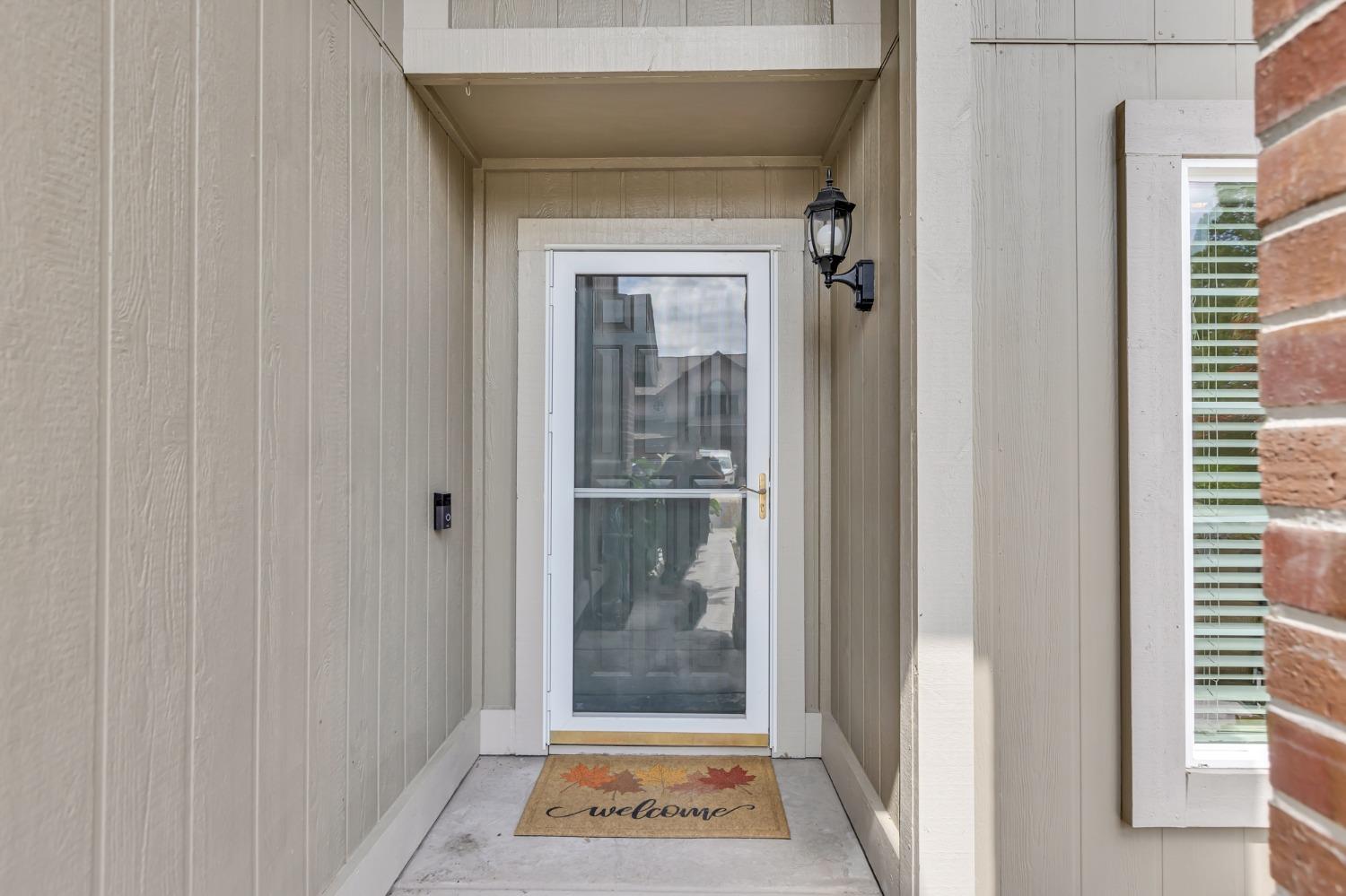 Queensbury Court, Elk Grove, California image 5
