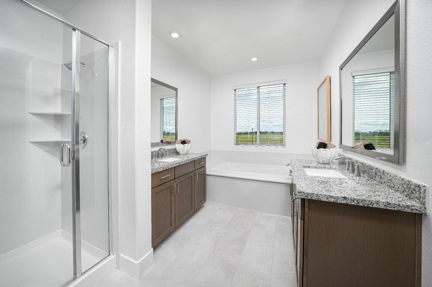 Detail Gallery Image 6 of 16 For 4016 Happy Camper Way, Roseville,  CA 95747 - 4 Beds | 3 Baths